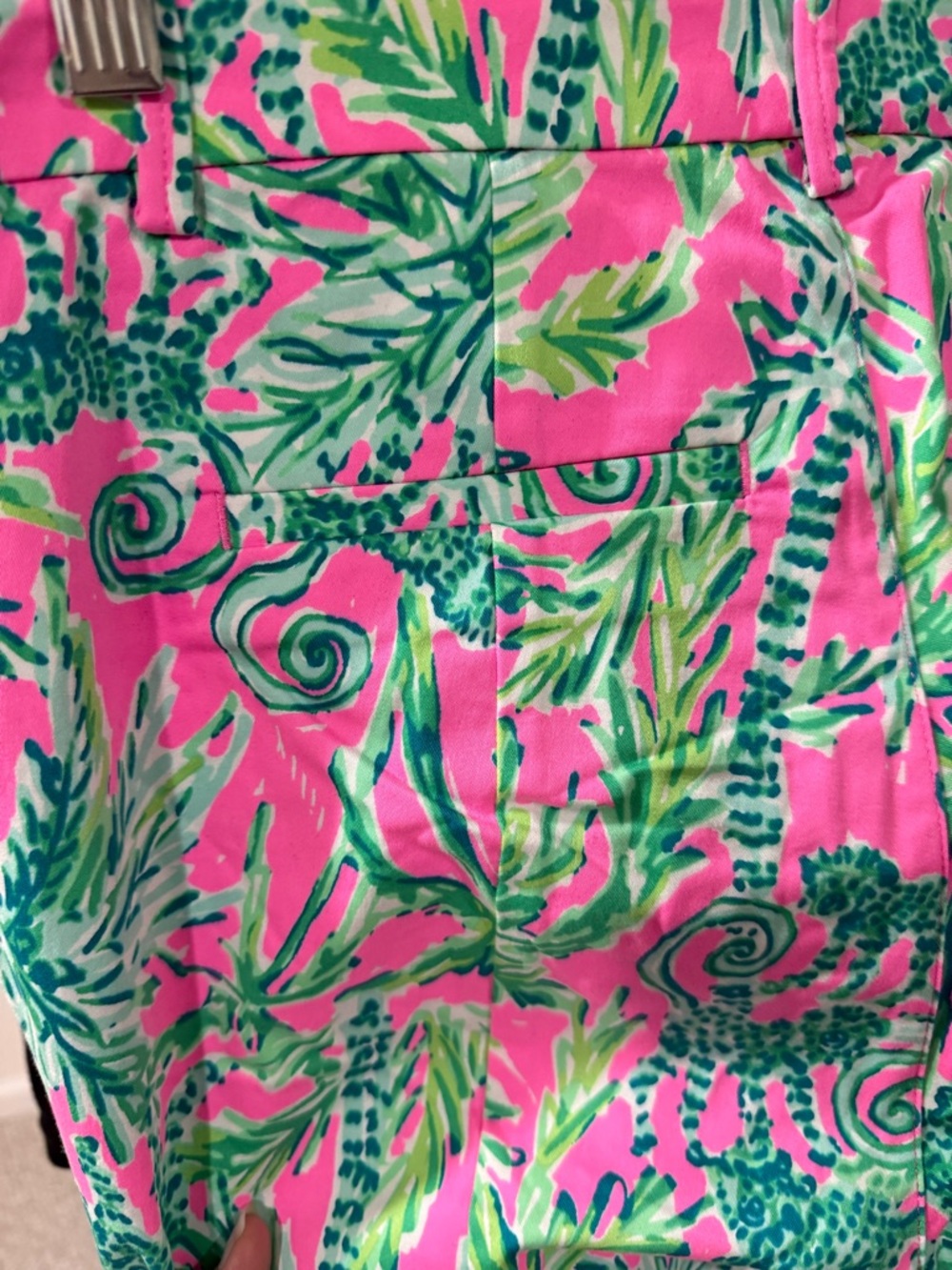 NWOT Lilly Pulitzer Neon Pink Tropical Leaf Print Pants - Picture 6 of 10
